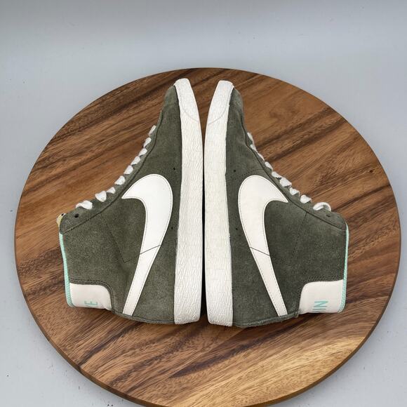 Nike Blazer Mid 77 Shoes Womens Size 9 Olive Suede Casual Athletic Gym Sneakers - Picture 6 of 9